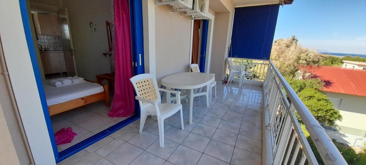 Lakkopetra Beach Apartments Lakopetra 외부 사진